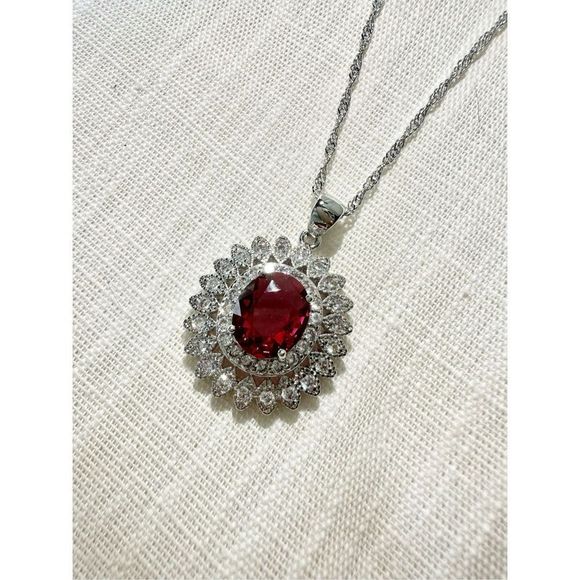 Cubic Zirconia Ruby pink color pendant necklace - Picture 4 of 4